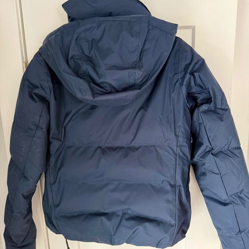 2024 Women's Helly Hansen Kvitfjell Race Puffy Jacket, Navy size S - Picture 2 of 5